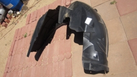 Maserati - Fender  Liner - 670032676